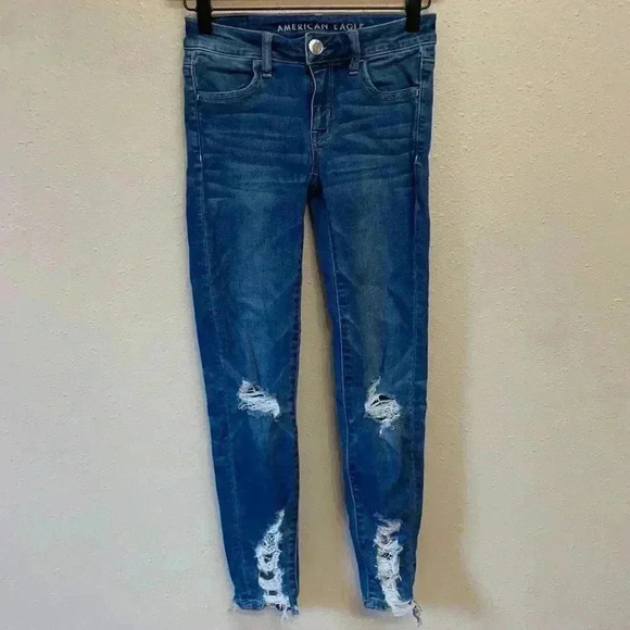 AMERICAN EAGLE Women’s Distressed Cropped Jeggings - Picture 1 of 10
